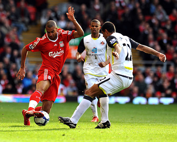 在激烈竞争 在激烈竞争